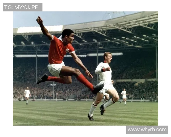 回顾98年荷兰足球明星的辉煌历程与传奇瞬间